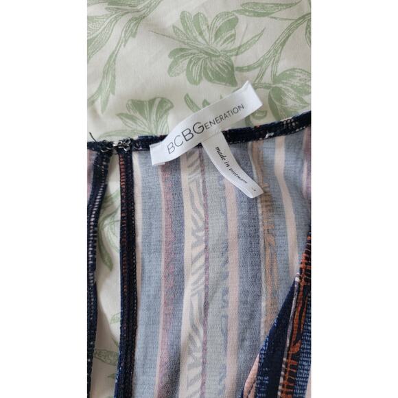 BCBG One Piece Romper size Large - Picture 2 of 2